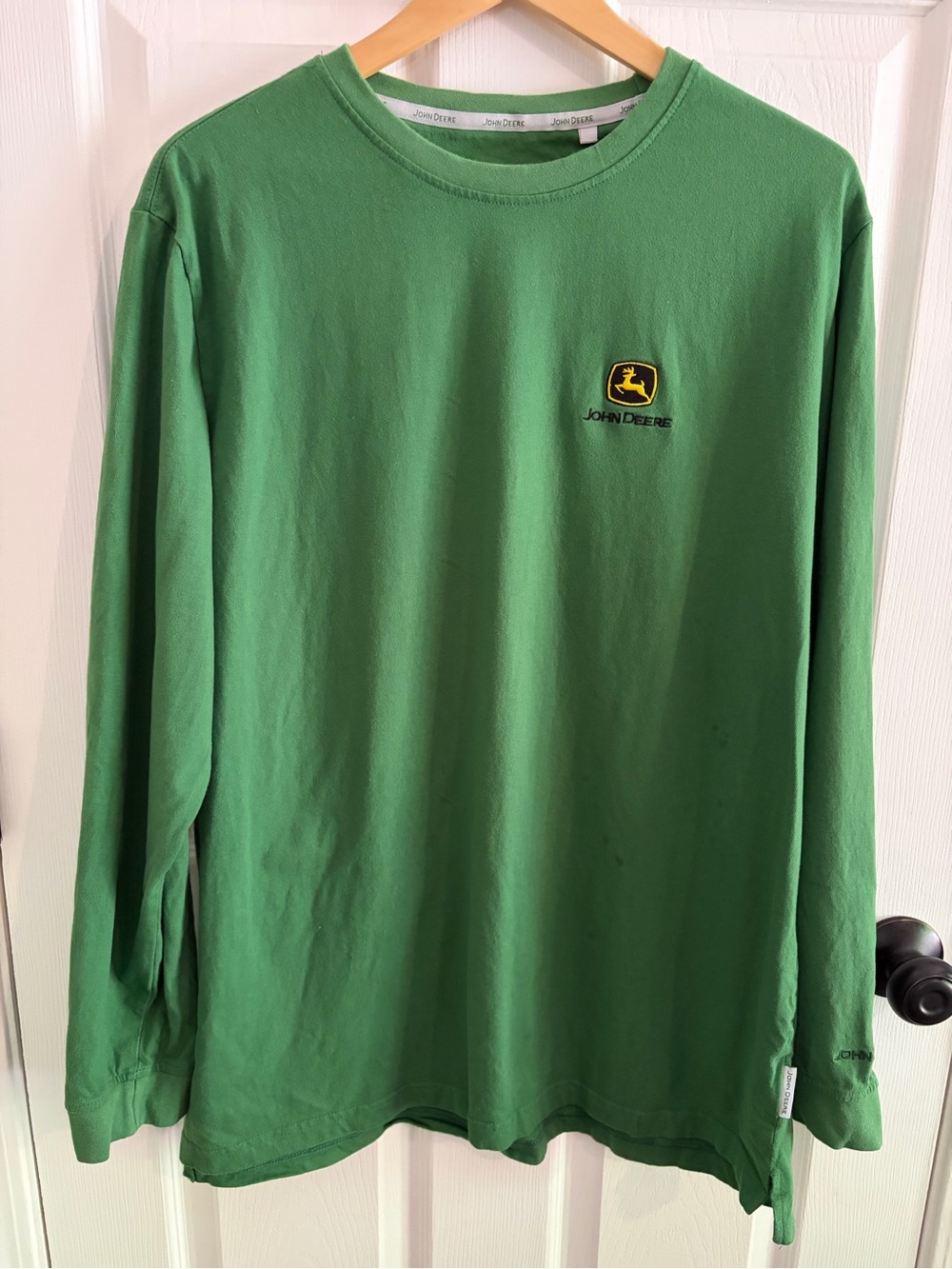 John Deere - Men’s Green Long-Sleeve Crew Neck Shirt with Logo Patch - Size XL